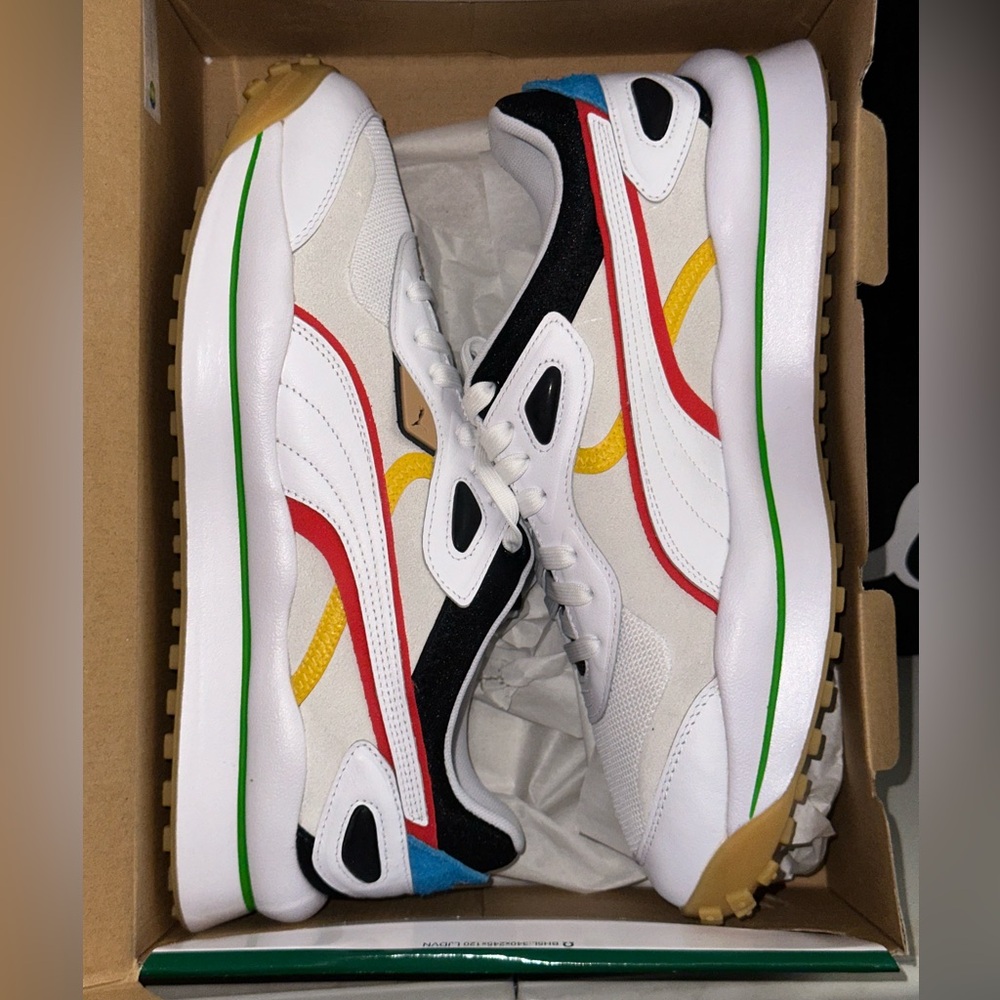 Puma “Street Rider WH” Men’s Size 11 US *New with og Box*  Style code 375820 01